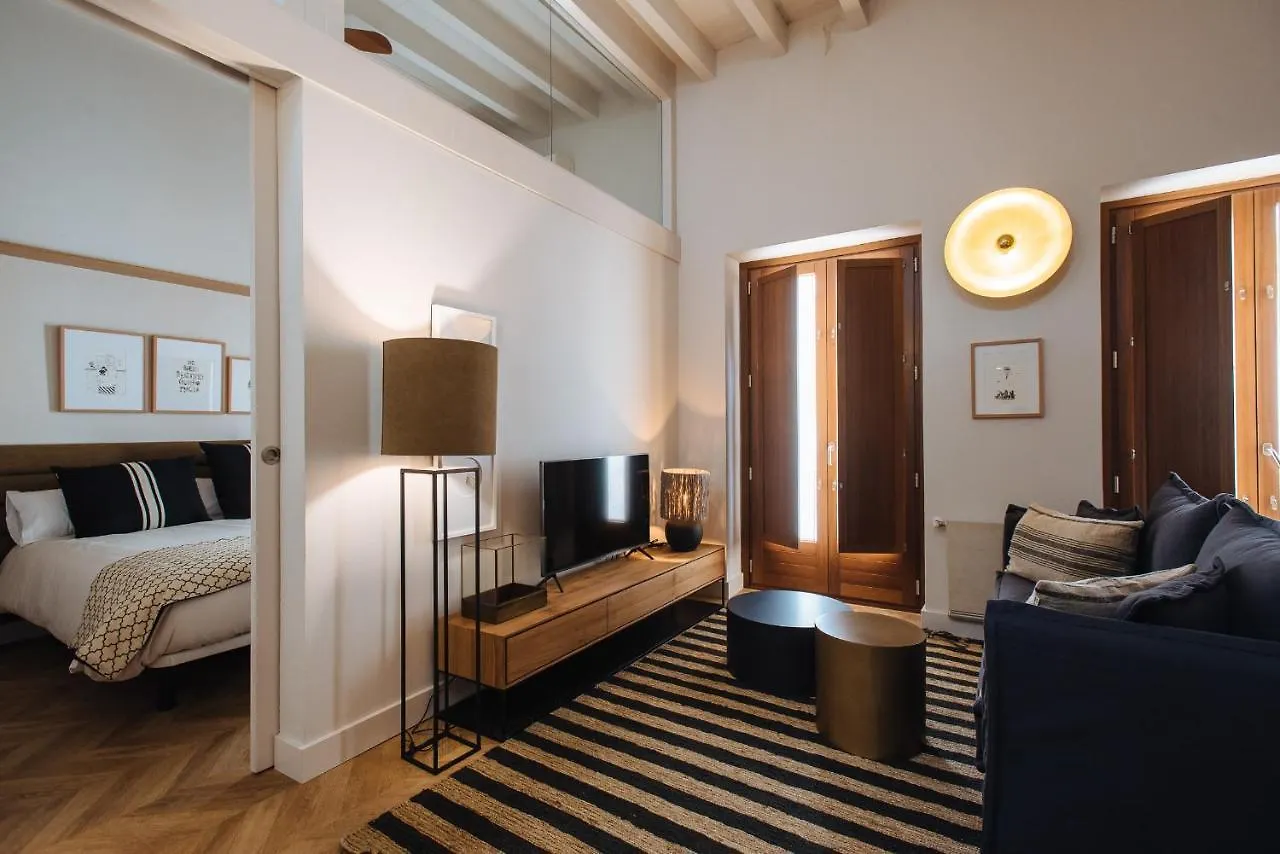 Relator Apartment Seville