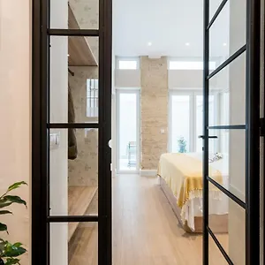 Behouse Arroyo A Sevilla
