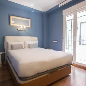  Apartamento Rentalsevilla Acogedor Rodeado De Palacios